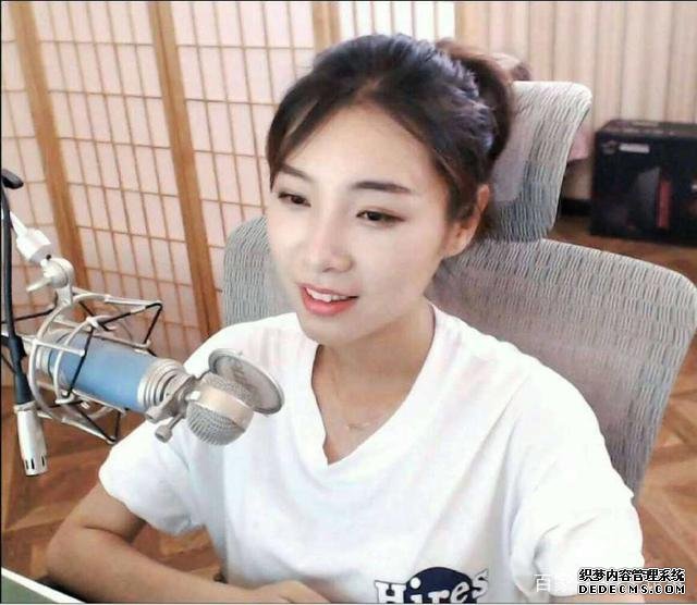 高考最美女状元石悦,毕业后从事游戏主播行业