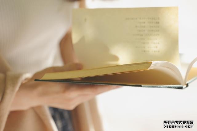 文科热门专业有哪些?最适合文科生报考的五大热门专业及就业方向